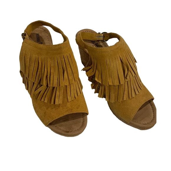 MINNETONKA Ashley Sandal, sz 9 - Picture 1 of 9